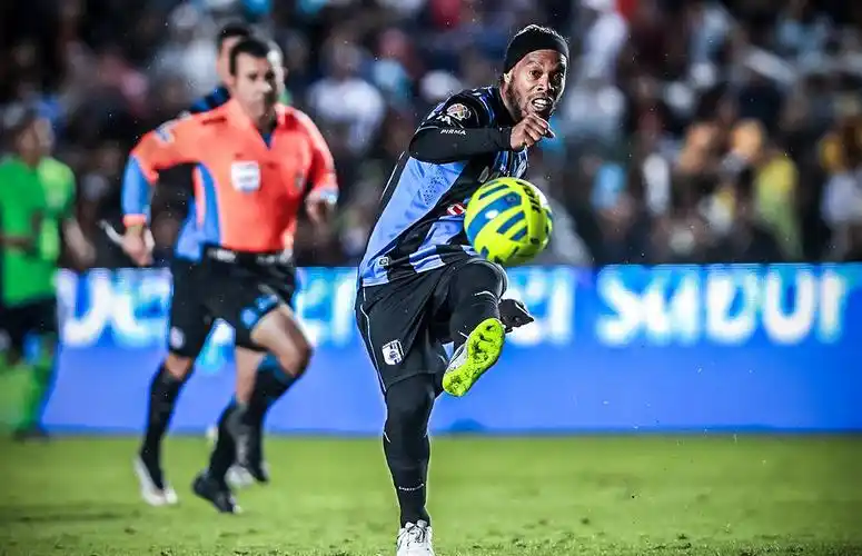 追求卓越的 追求卓越的